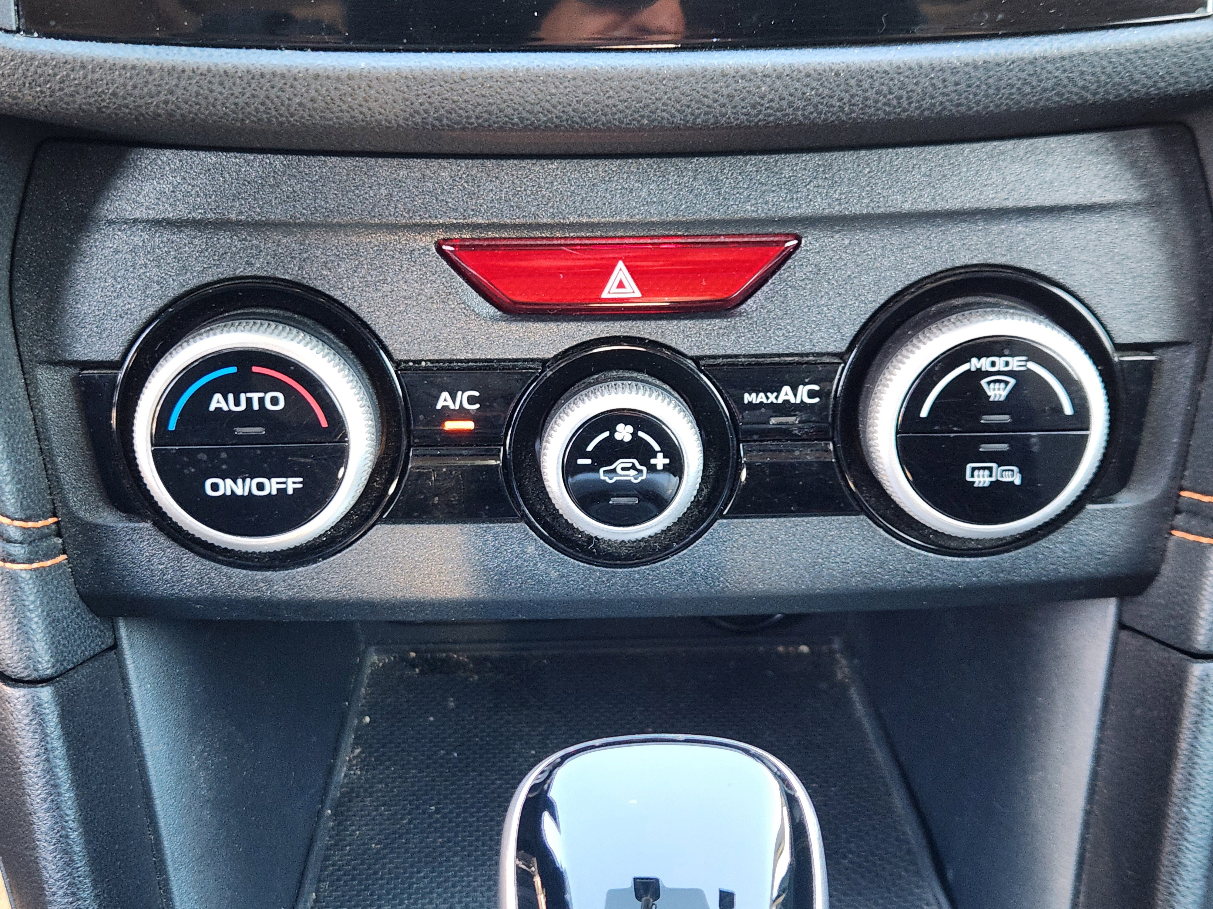 Used 2021 Subaru Crosstrek 2.0i Premium w/ Moonroof Package image 21