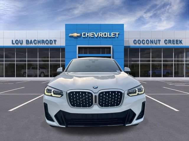 Used 2022 BMW X4 xDrive30i w/ M Sport Package AWD/4WD image 3