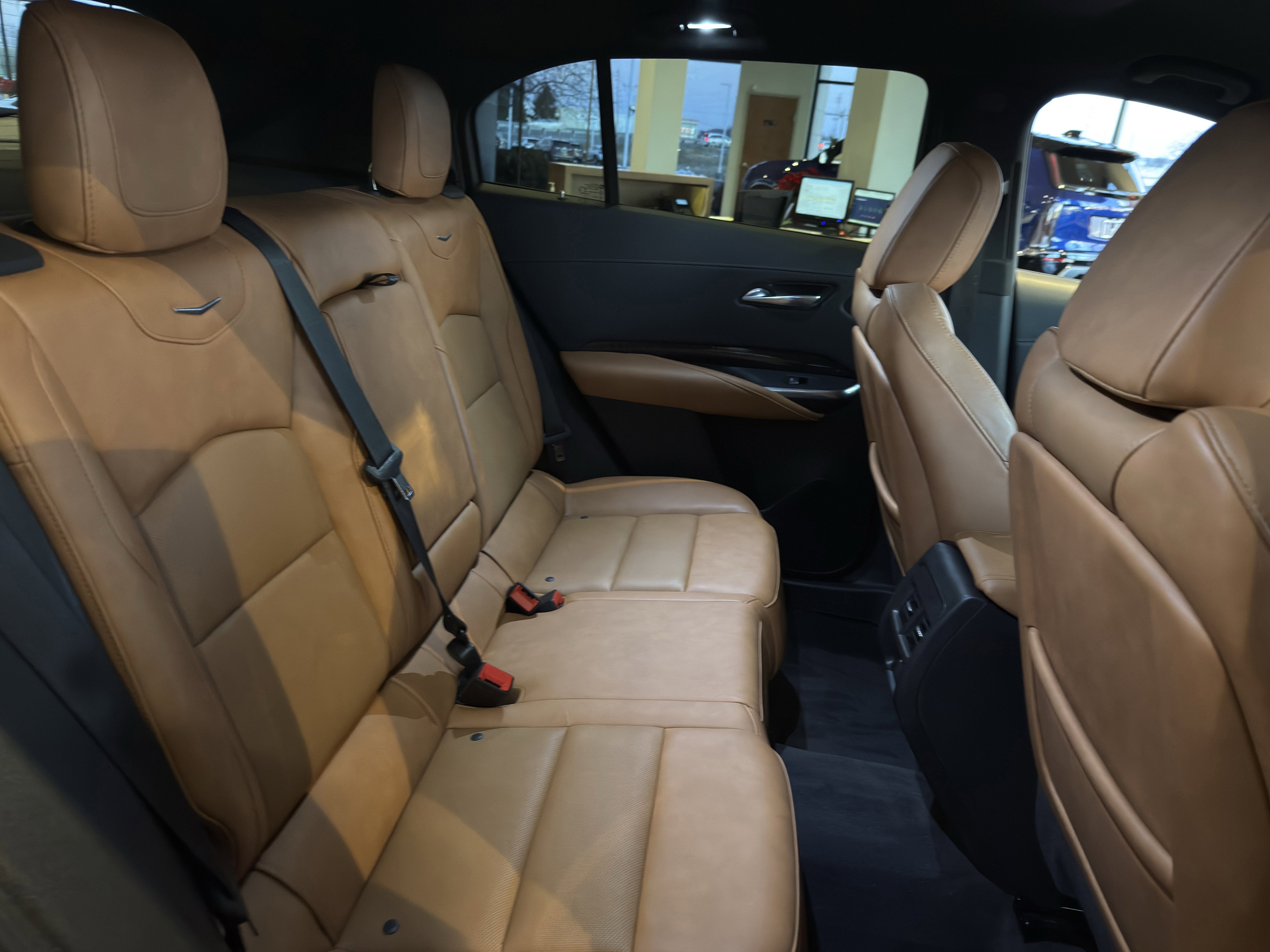 Certified 2022 Cadillac XT4 Premium Luxury w/ Enhanced Visibility Package image 21