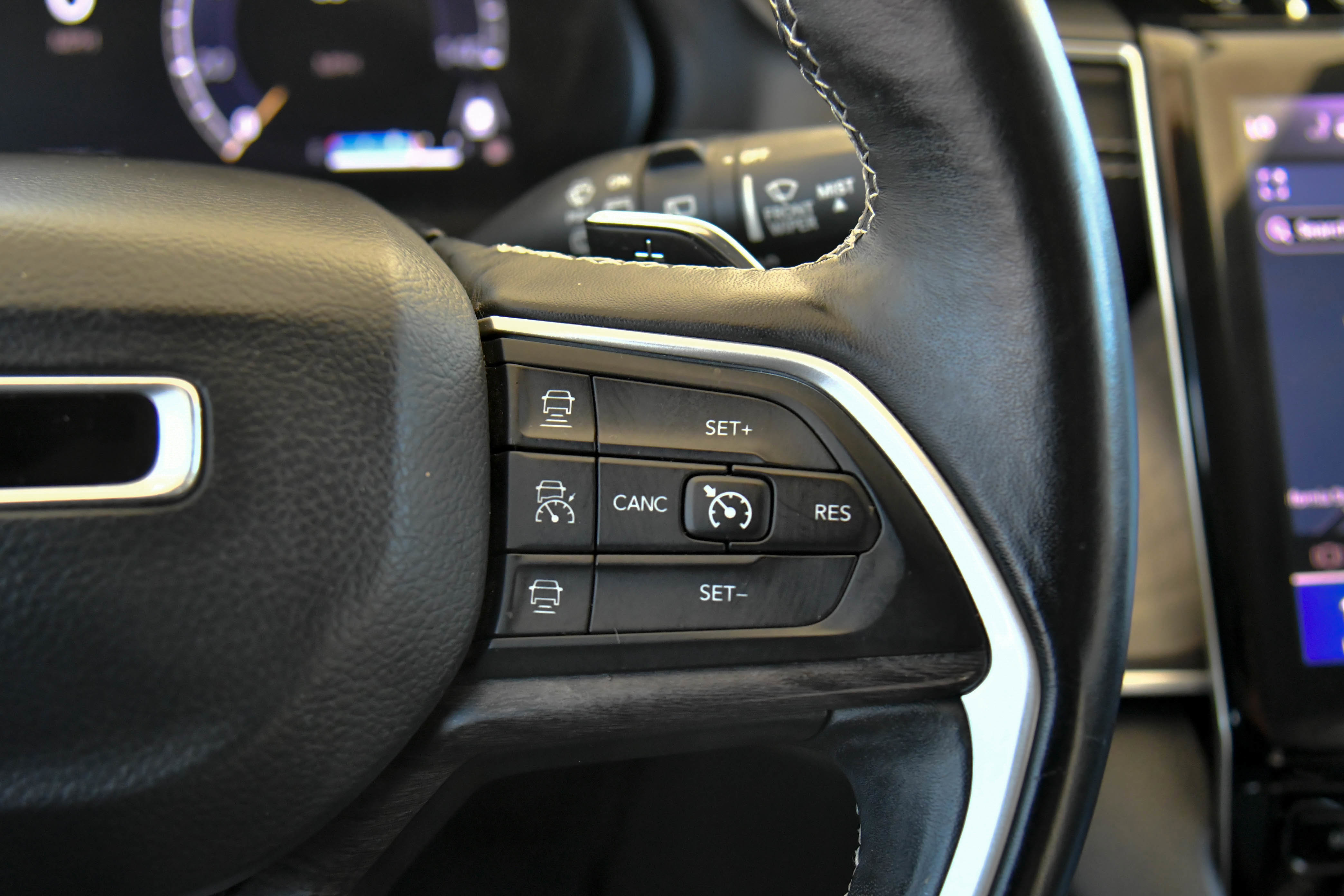 Used 2022 Jeep Grand Cherokee L Limited image 33