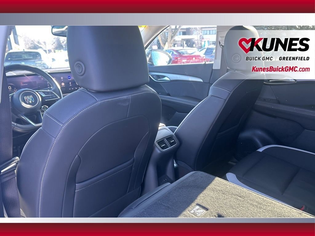 Used 2024 Buick Envision Sport Touring image 30