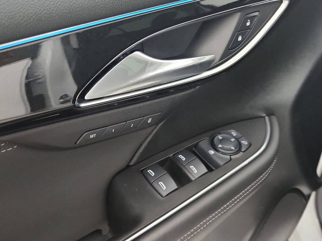 Used 2024 Buick Envision Preferred AWD/4WD image 23