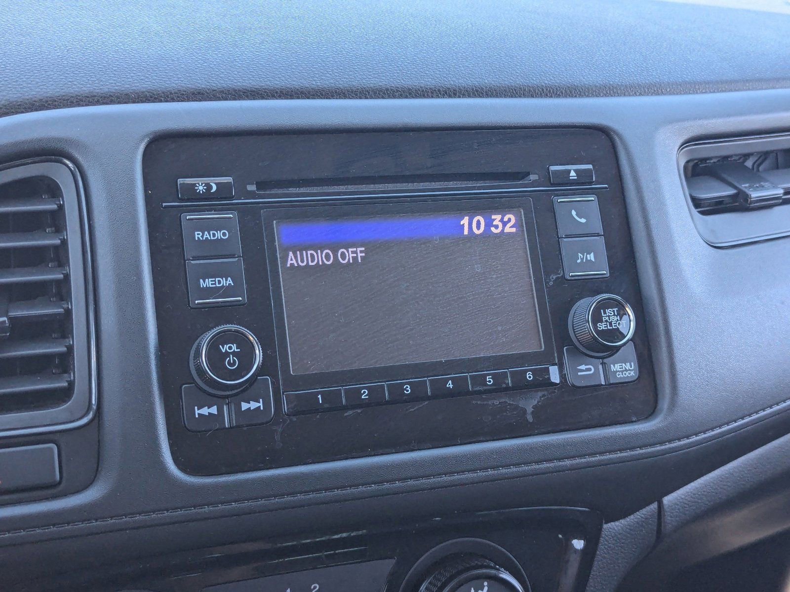 Used 2020 Honda HR-V LX image 27