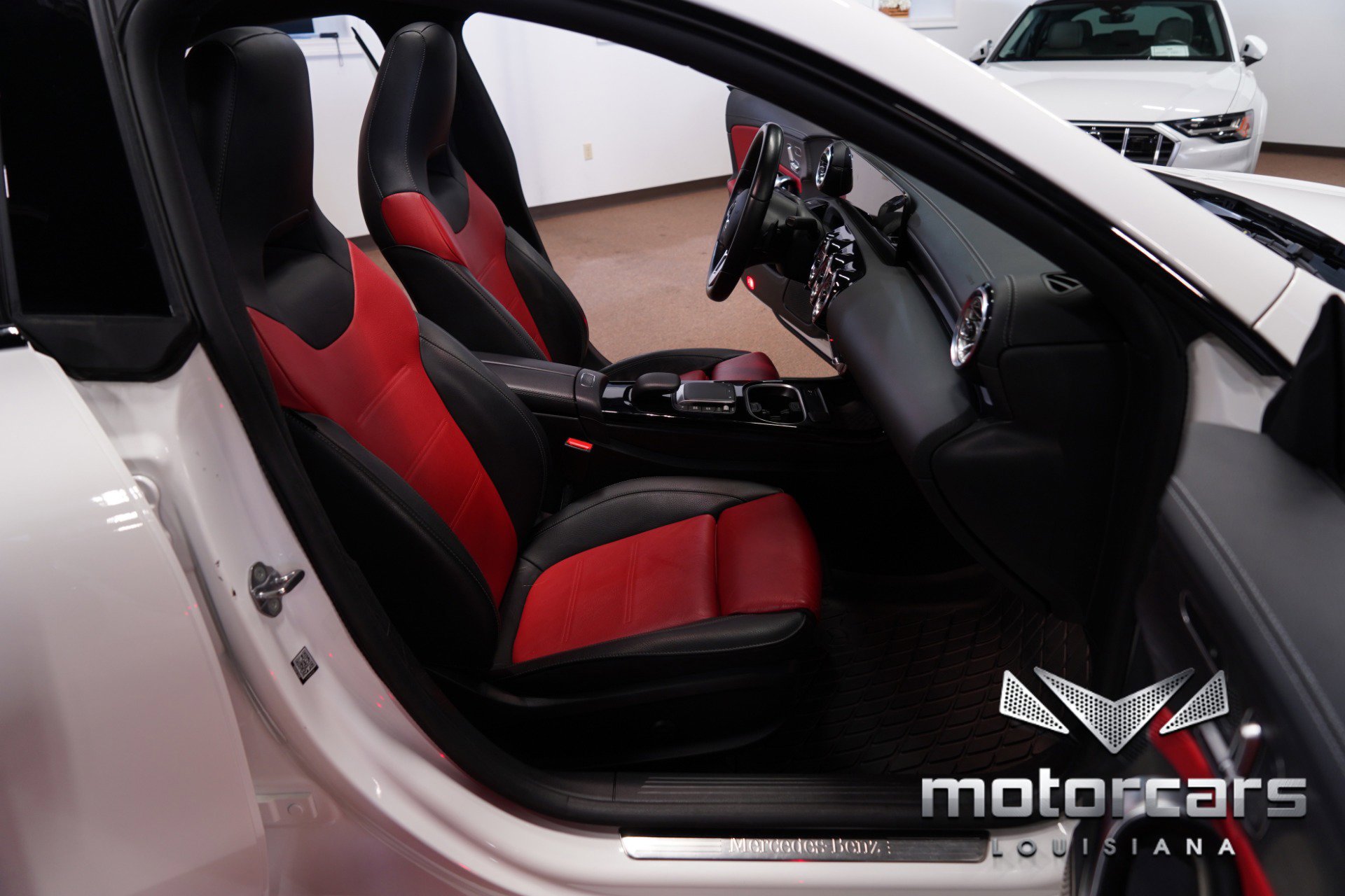 Used 2023 Mercedes-Benz CLA 250 image 30