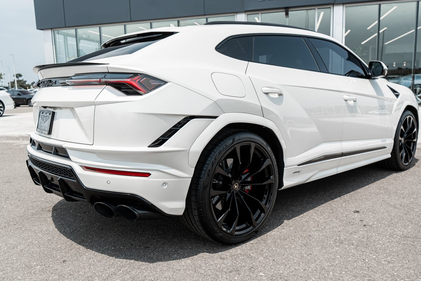 Used 2023 Lamborghini Urus S AWD/4WD image 12