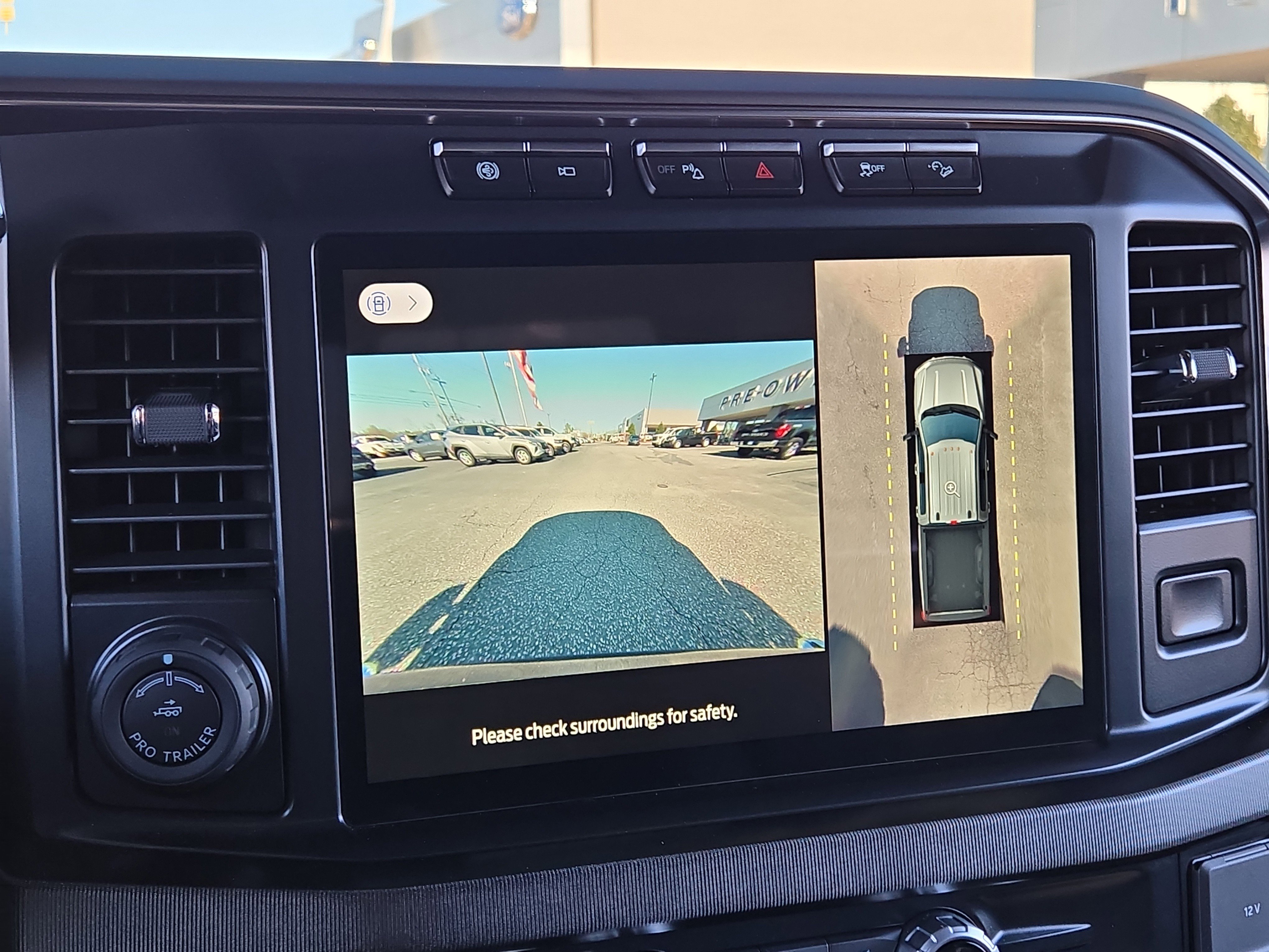 Used 2023 Ford F450 Platinum w/ FX4 Off-Road Package image 32