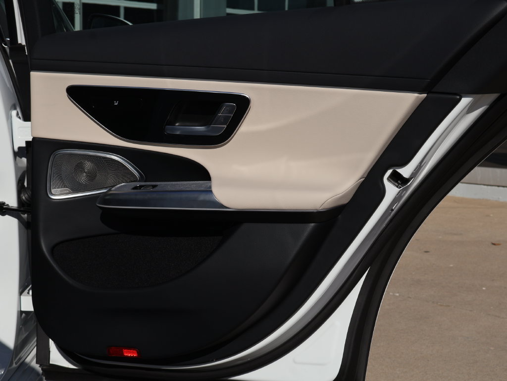 Certified 2026 Mercedes-Benz E 350 4MATIC Sedan image 16