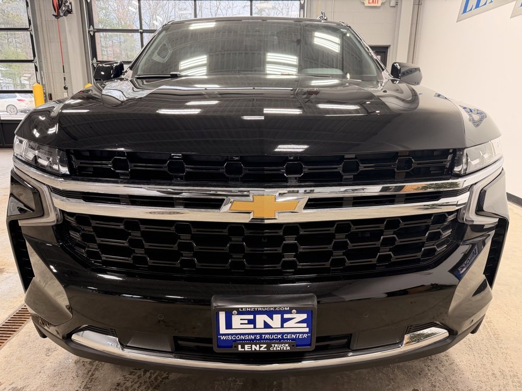 Used 2023 Chevrolet Suburban LS image 3