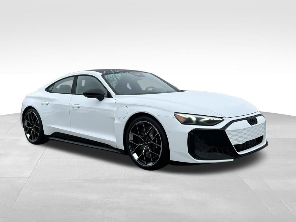 New 2026 Audi RS e-tron GT Base image 7