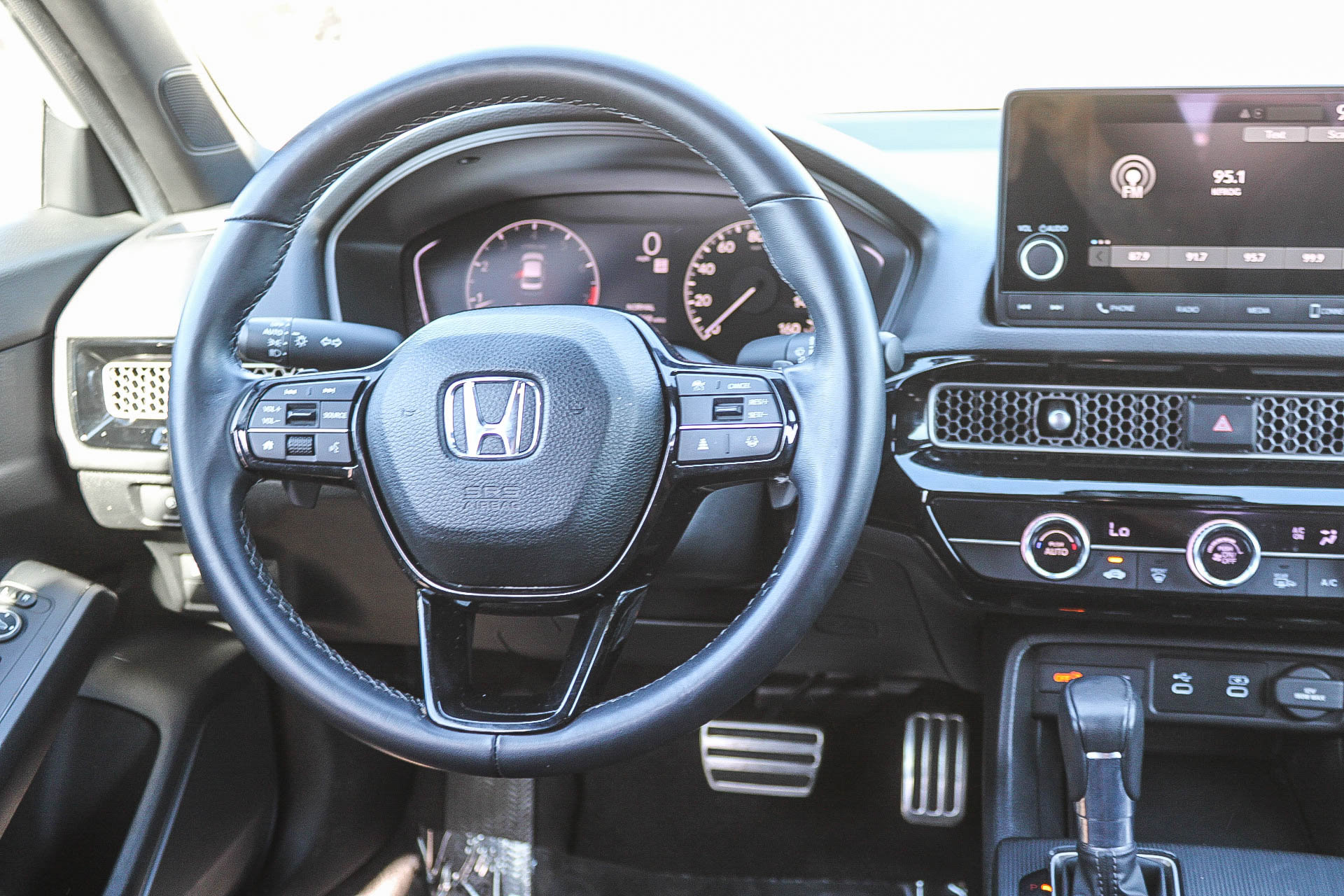 Used 2025 Honda Civic Sport image 15
