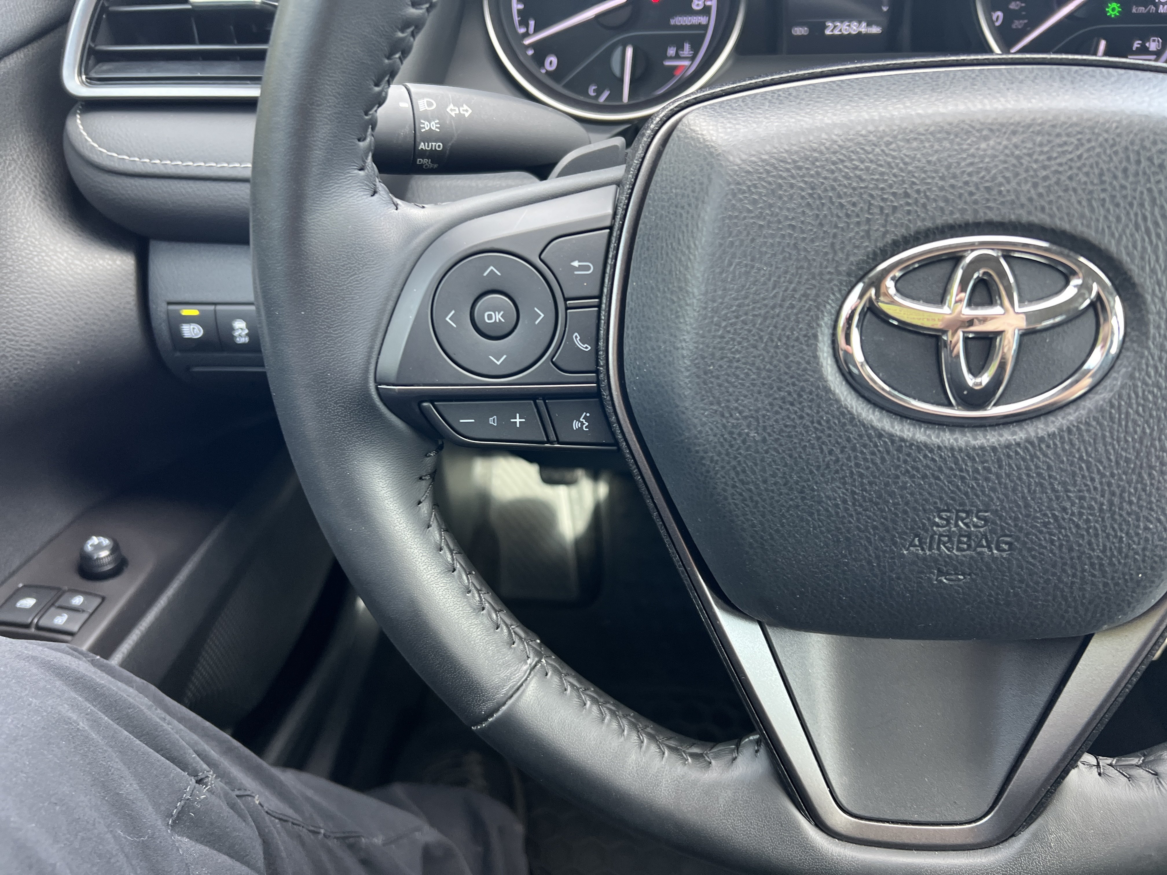 Used 2024 Toyota Camry SE FWD image 15