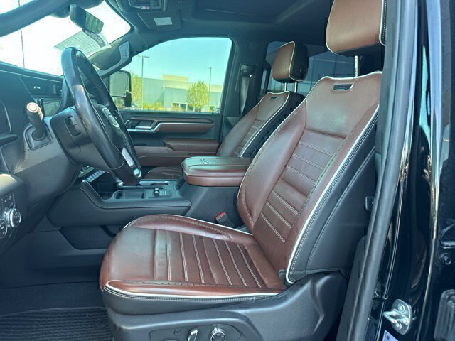 Used 2024 GMC Sierra 2500 Denali Ultimate AWD/4WD image 9
