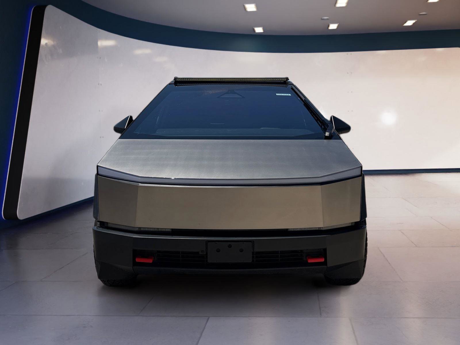 Used 2025 Tesla Cybertruck Cyberbeast AWD/4WD image 8