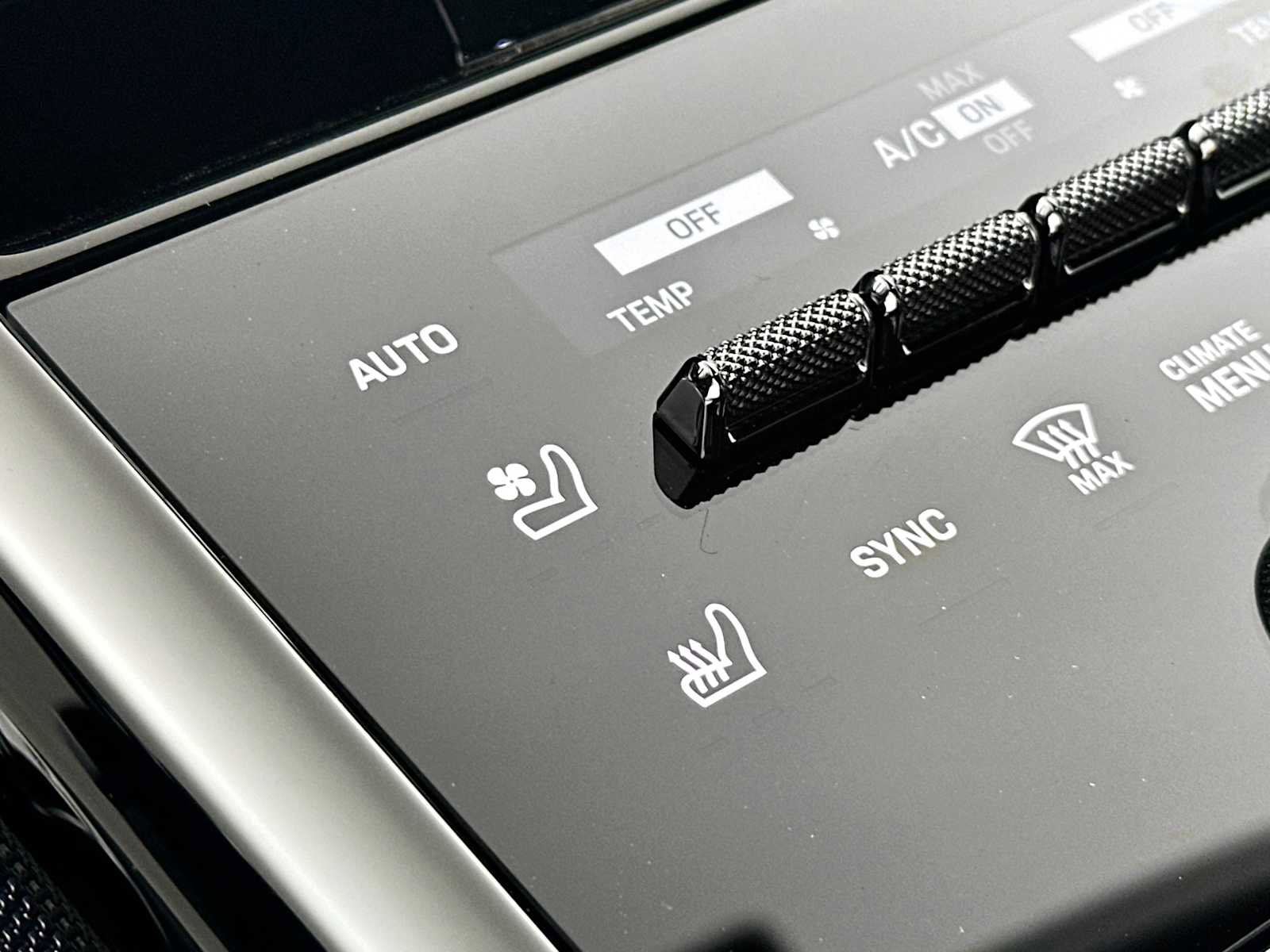 New 2025 Porsche Panamera 4 image 21