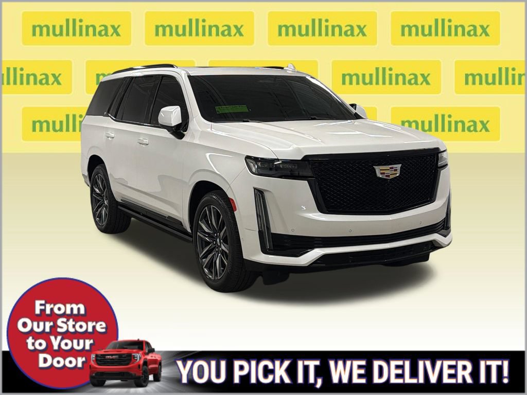 Used 2022 Cadillac Escalade Sport Platinum w/ Heavy-Duty Trailer Package AWD/4WD image 2