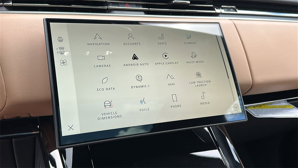 New 2025 Land Rover Range Rover Sport Dynamic SE image 18