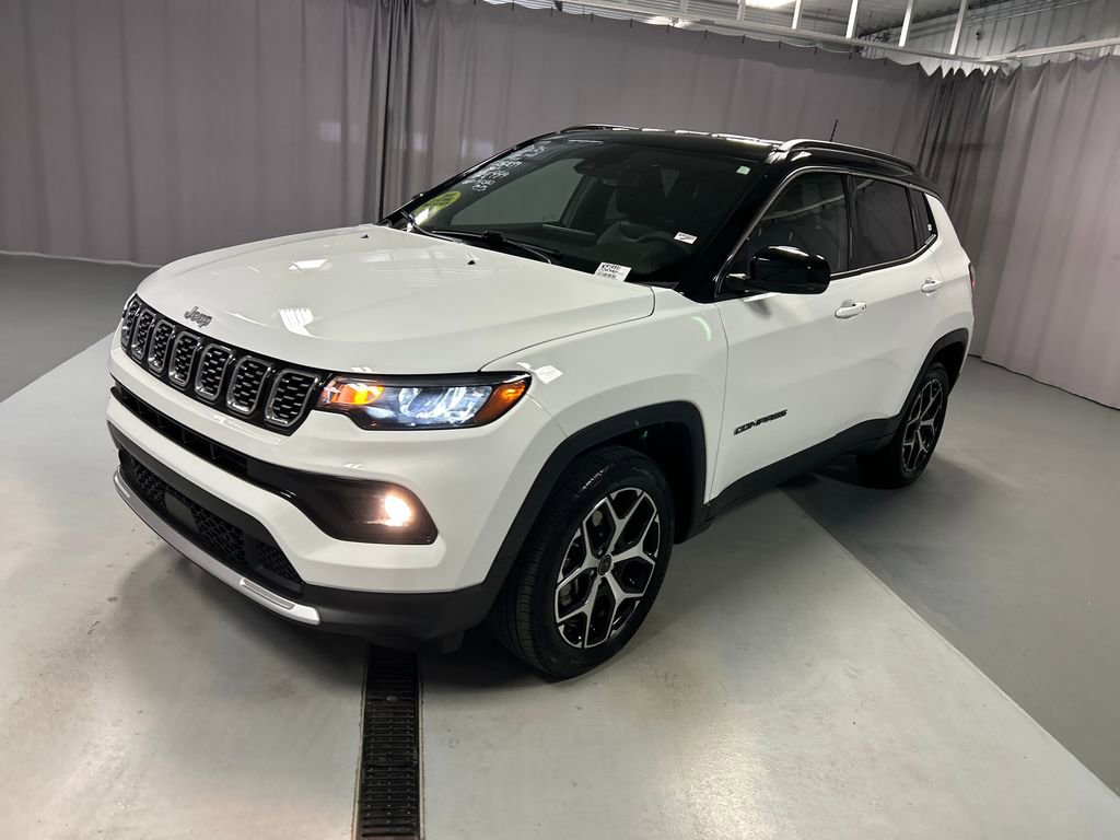 Used 2025 Jeep Compass Limited AWD/4WD video 3