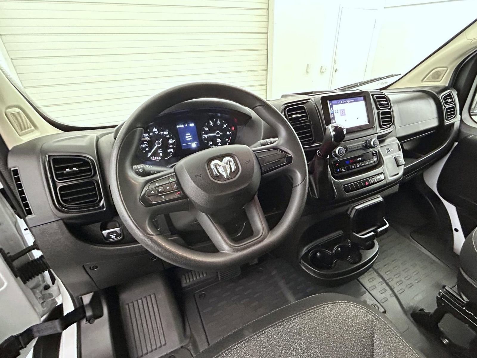 Used 2023 RAM ProMaster 2500 FWD image 13