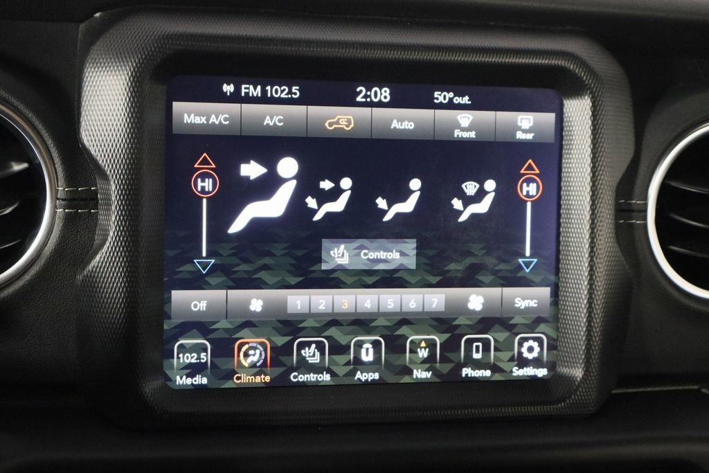 Used 2022 Jeep Wrangler Unlimited Sahara w/ Dual Top Group image 29