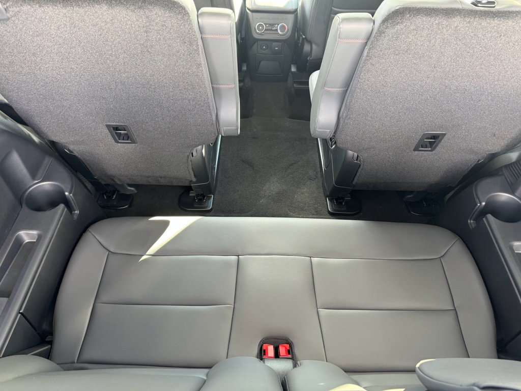 New 2026 Ford Explorer Active w/ Active Comfort Package image 9