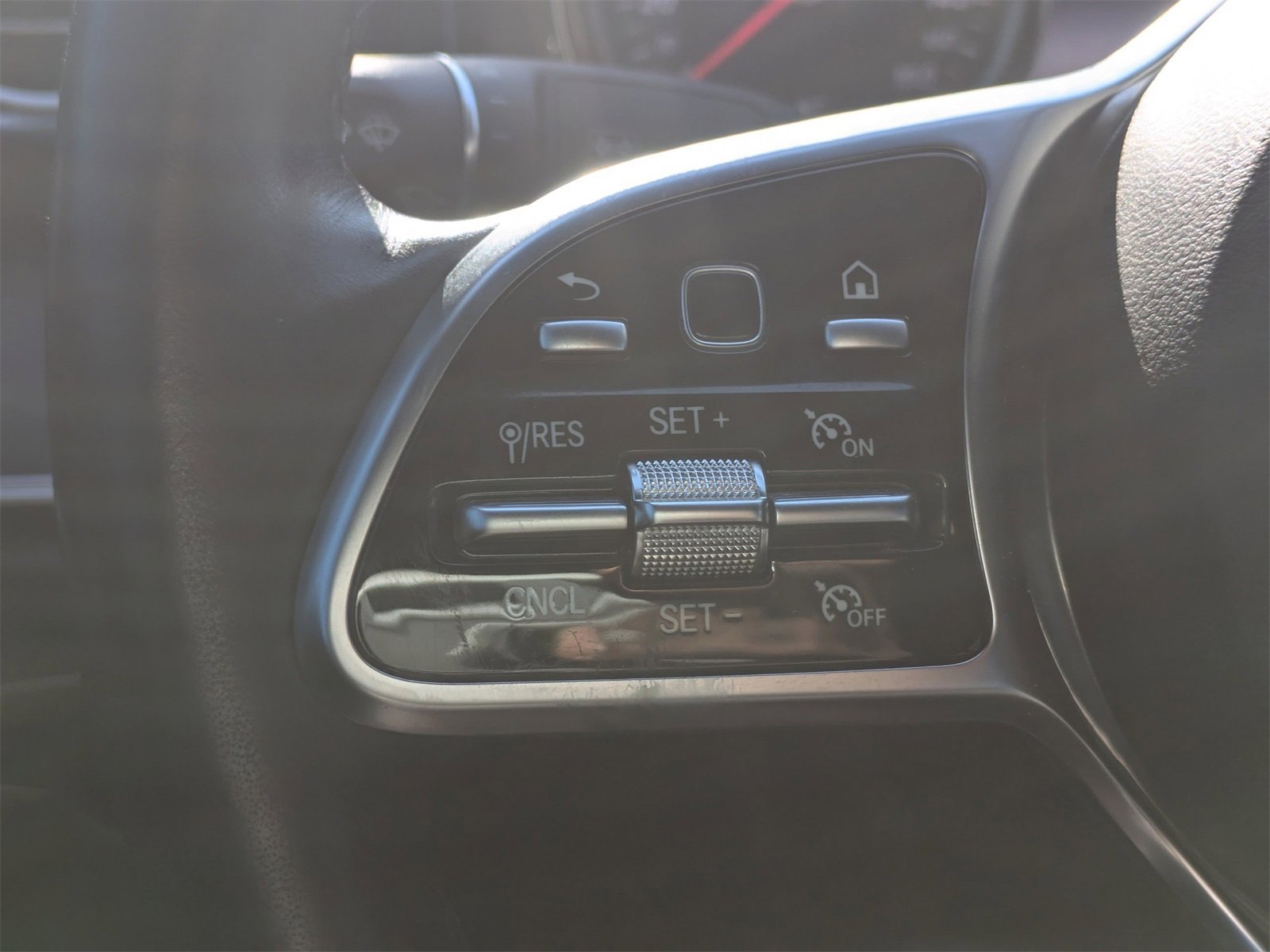 Used 2019 Mercedes-Benz E 300 4MATIC image 58