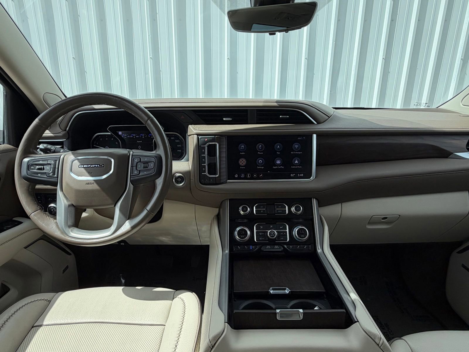 Used 2021 GMC Yukon Denali AWD/4WD image 12