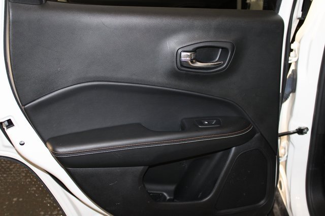 Used 2019 Jeep Compass Latitude image 12