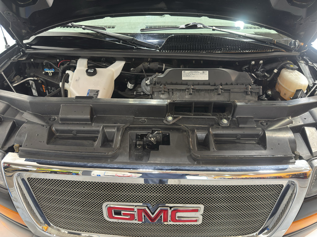 Used 2023 GMC Savana 2500 RWD image 39