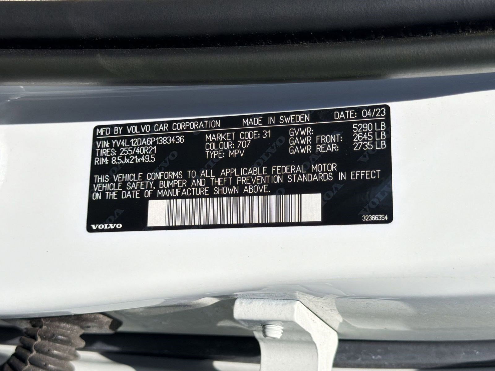 Used 2023 Volvo XC60 B5 Ultimate w/ Protection Package Premier image 21