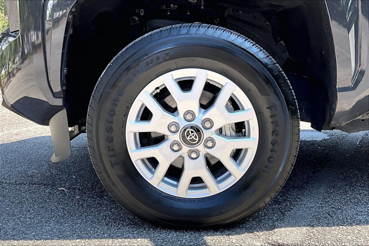 Used 2024 Toyota Tacoma SR5 RWD image 33