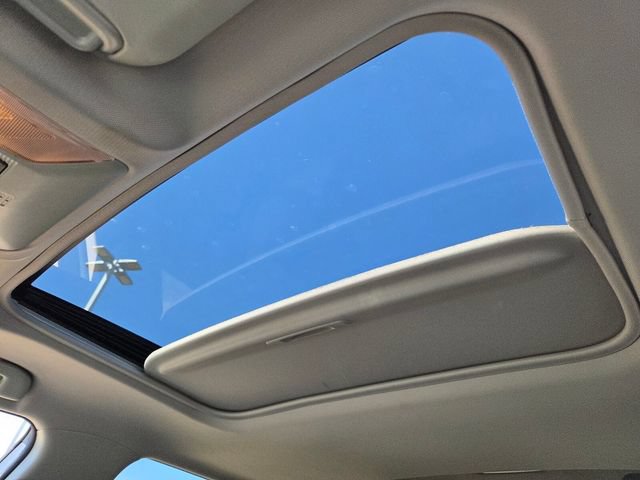 Used 2019 Toyota RAV4 XLE w/ Carpet Mat Package AWD/4WD image 19