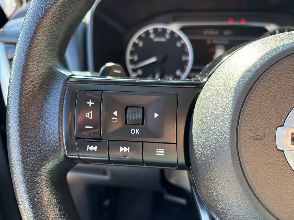 Used 2021 Nissan Rogue SV AWD/4WD image 14