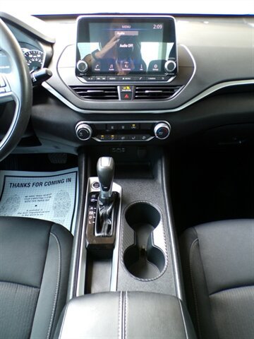 Used 2020 Nissan Altima 2.5 S FWD image 30