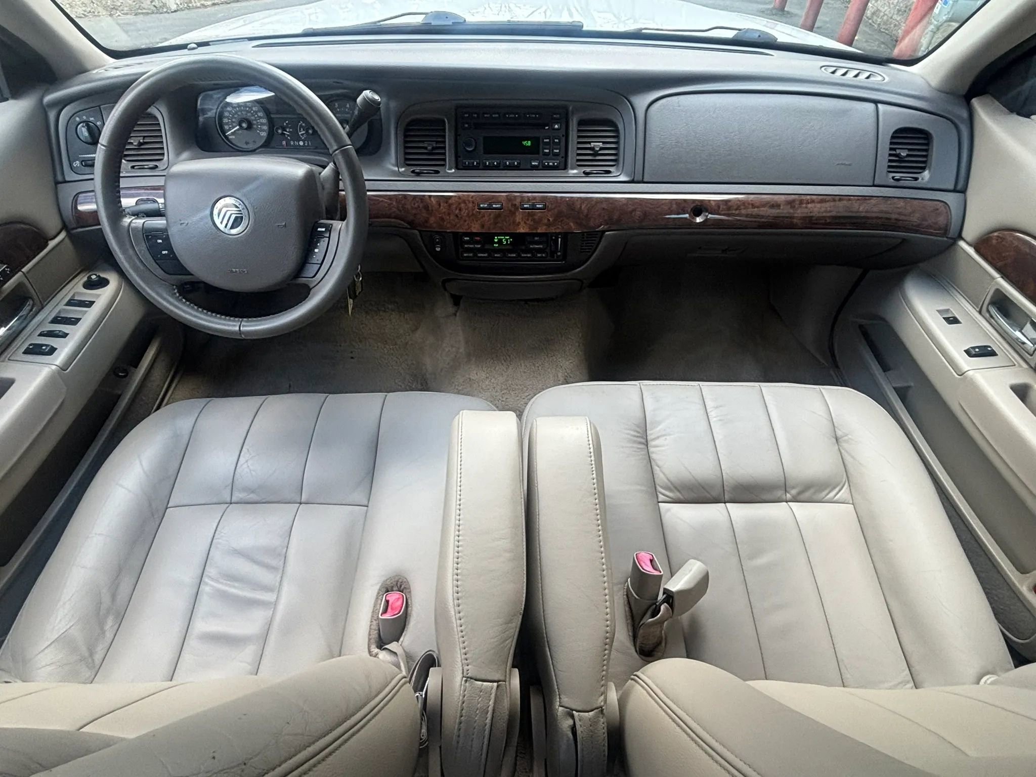 Used 2009 Mercury Grand Marquis LS image 18