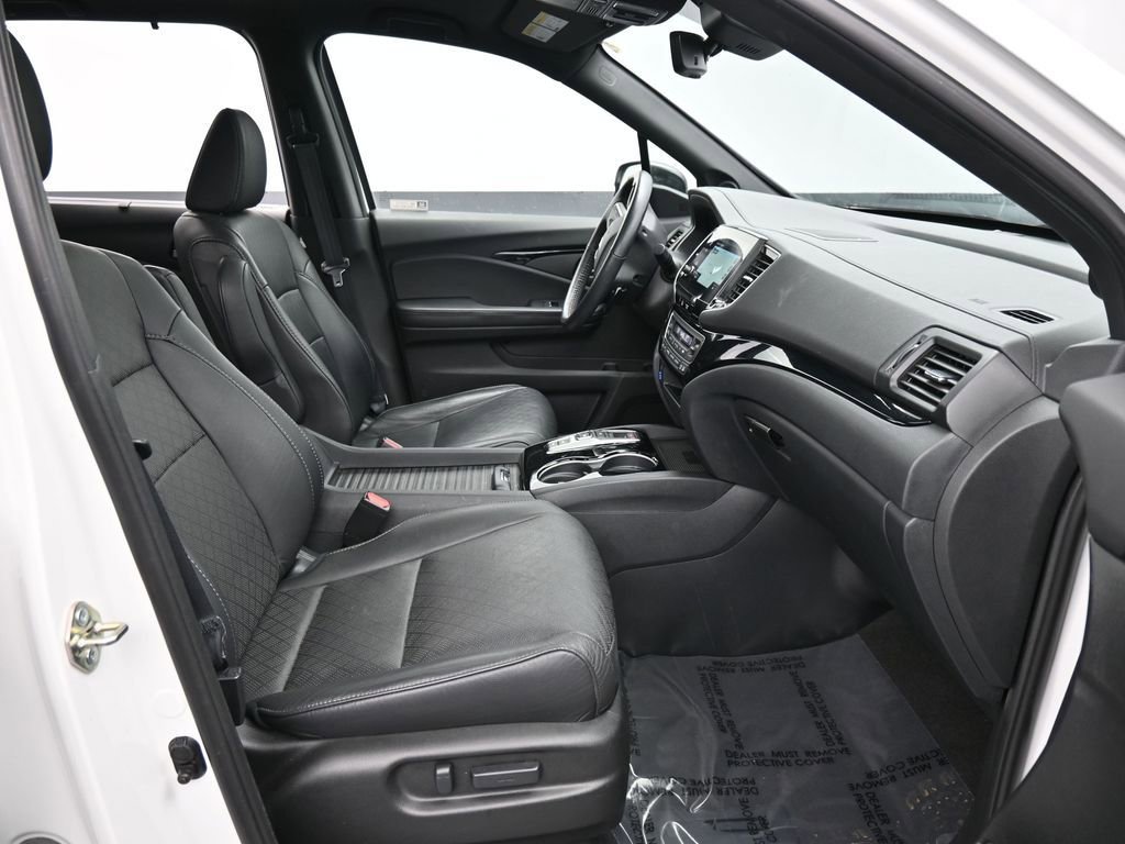Certified 2020 Honda Passport Elite image 41