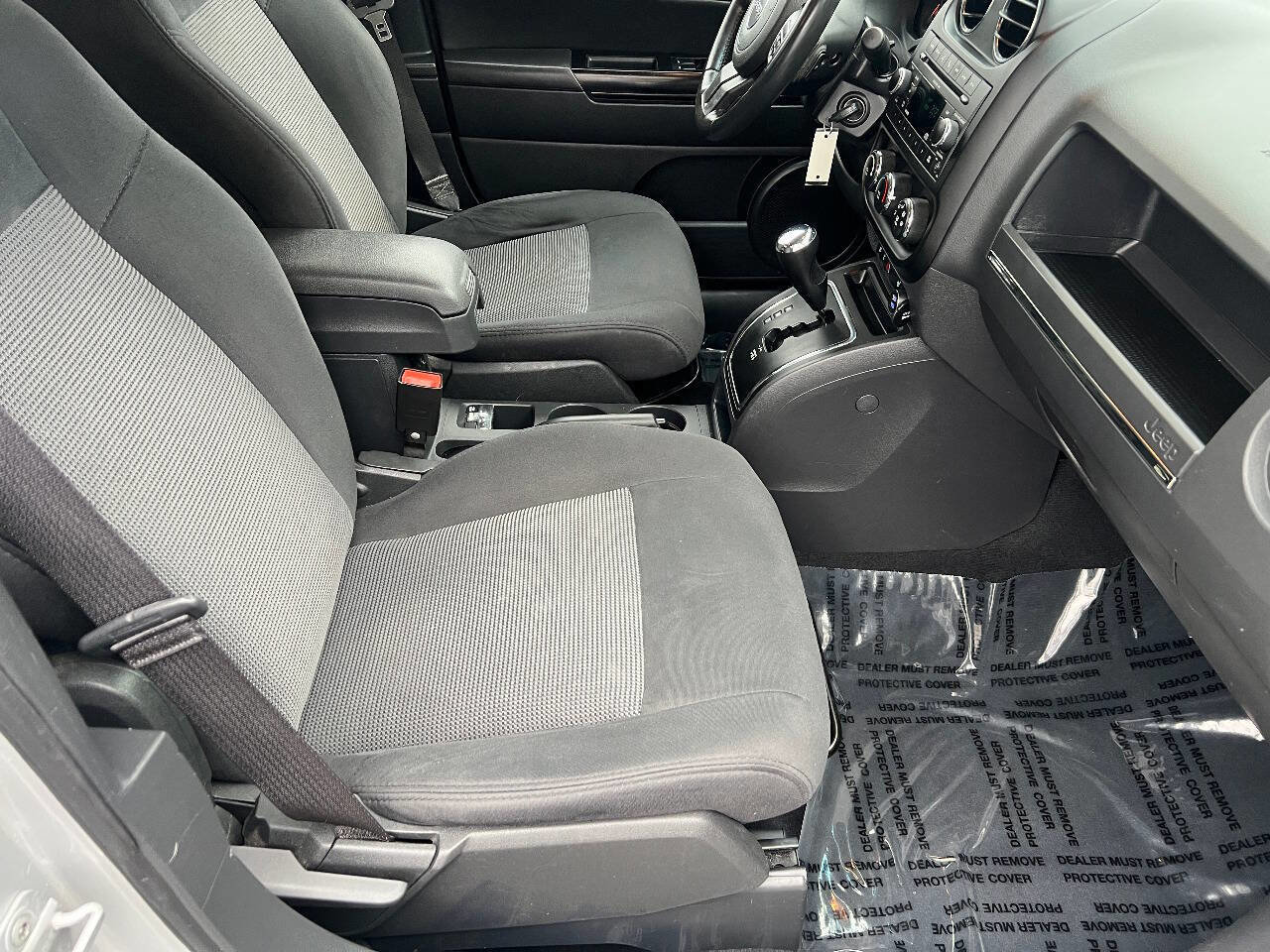 Used 2011 Jeep Compass Latitude AWD/4WD image 24