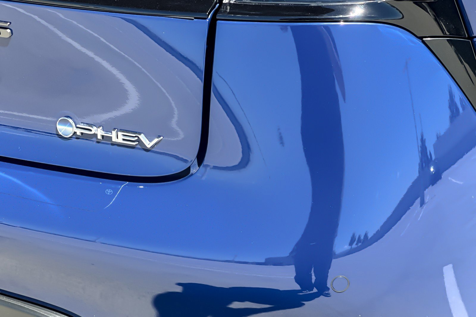 Certified 2025 Toyota Prius Plug-In Hybrid FWD image 25