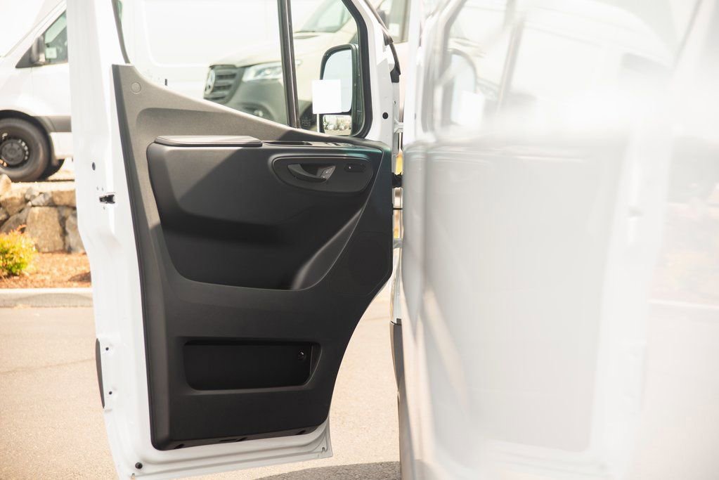 Used 2024 Mercedes-Benz Sprinter 144 Cargo image 20