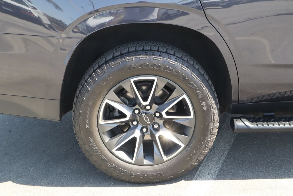 Used 2022 Chevrolet Tahoe Z71 w/ Luxury Package AWD/4WD image 11
