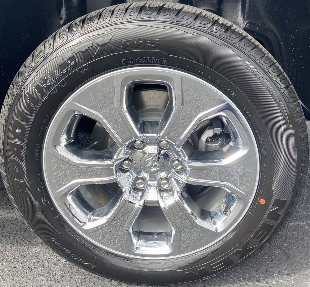 New 2026 RAM 1500 4x4 Crew Cab image 10