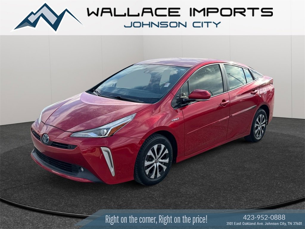 Used 2020 Toyota Prius XLE image 2
