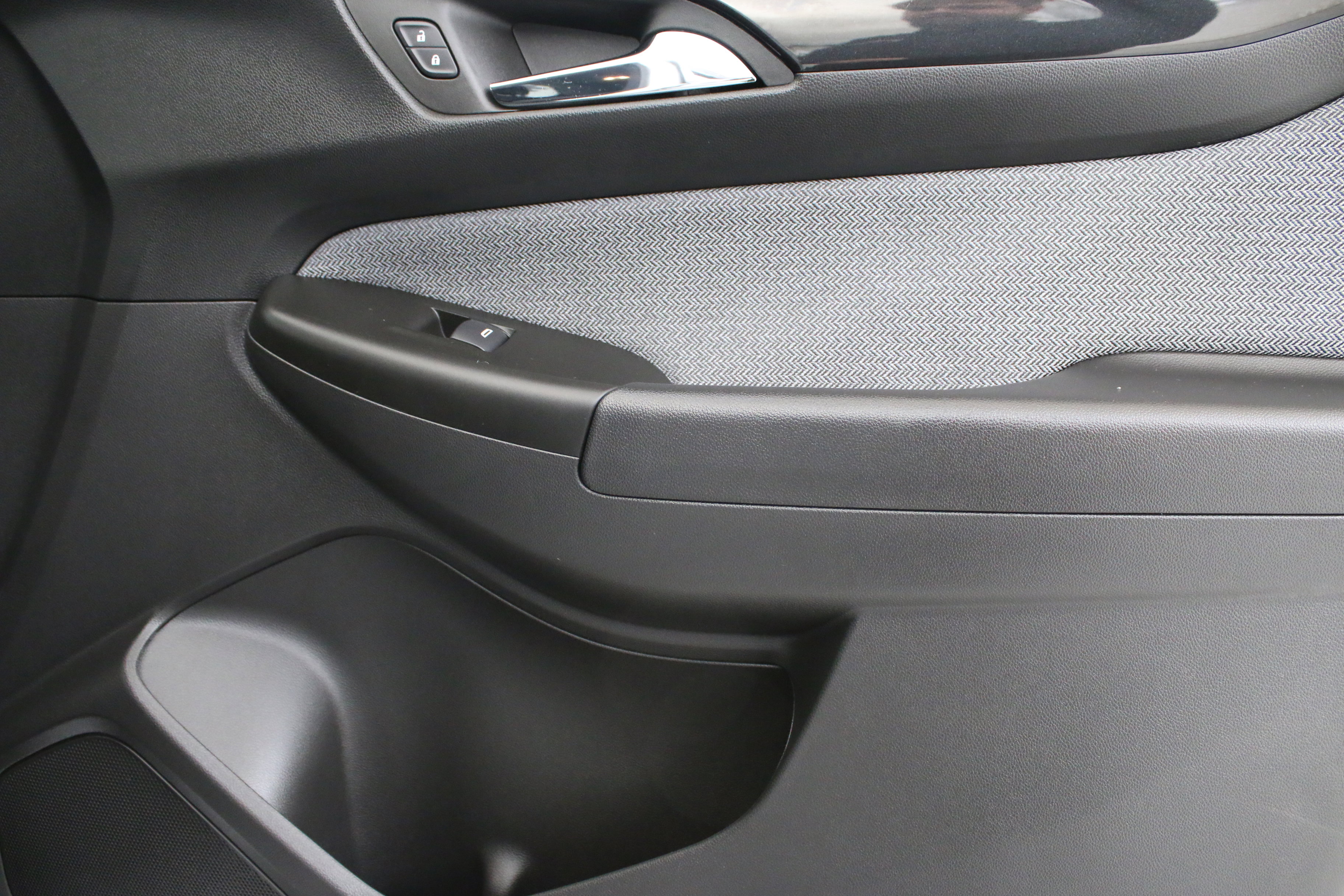 Used 2024 Chevrolet TrailBlazer LS w/ LS Convenience Package FWD image 30