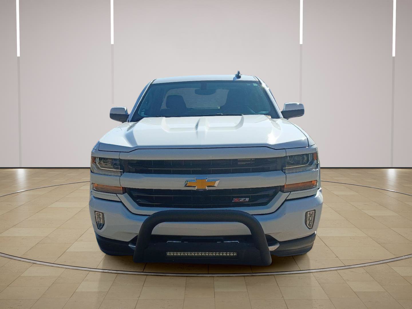 Used 2018 Chevrolet Silverado 1500 LT w/ All Star Edition AWD/4WD image 3