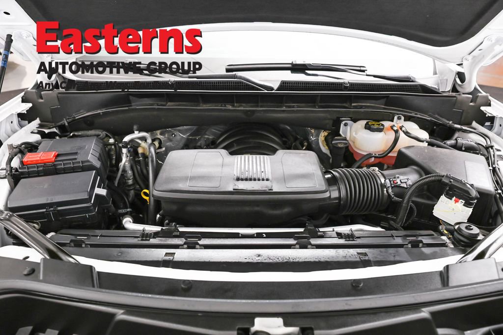 Used 2025 GMC Yukon XL Denali AWD/4WD image 7