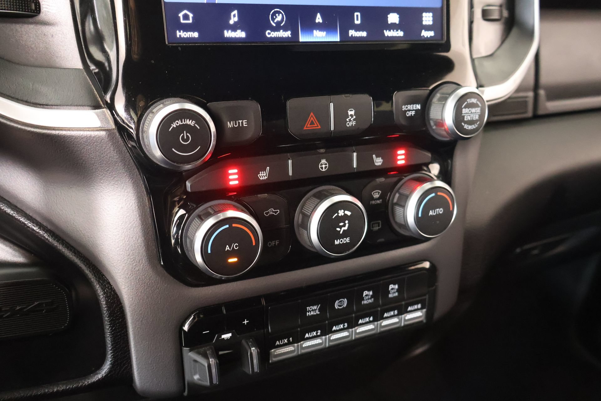 Used 2022 RAM 3500 Big Horn w/ Level A Equipment Group AWD/4WD image 8