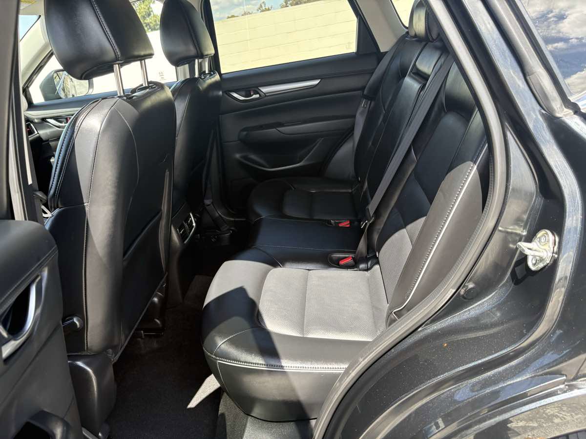 Used 2025 MAZDA CX-5 AWD 2.5 S w/ Select Package image 17