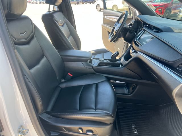 Used 2024 Cadillac XT6 Luxury AWD/4WD image 14