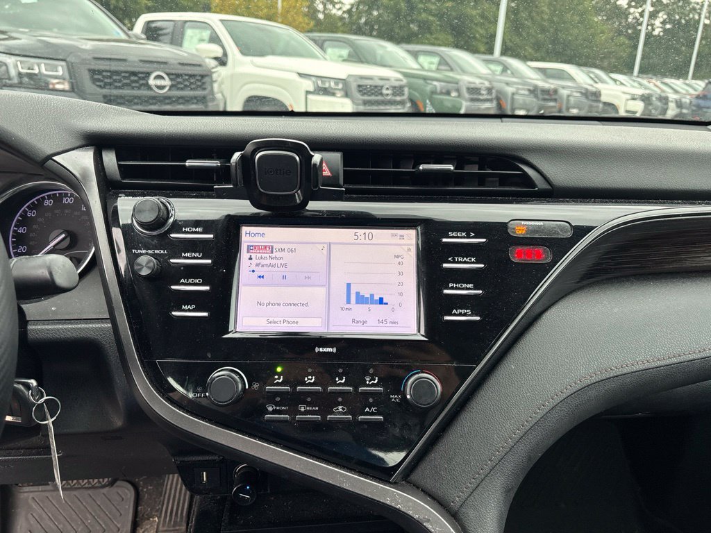 Used 2020 Toyota Camry LE FWD image 11