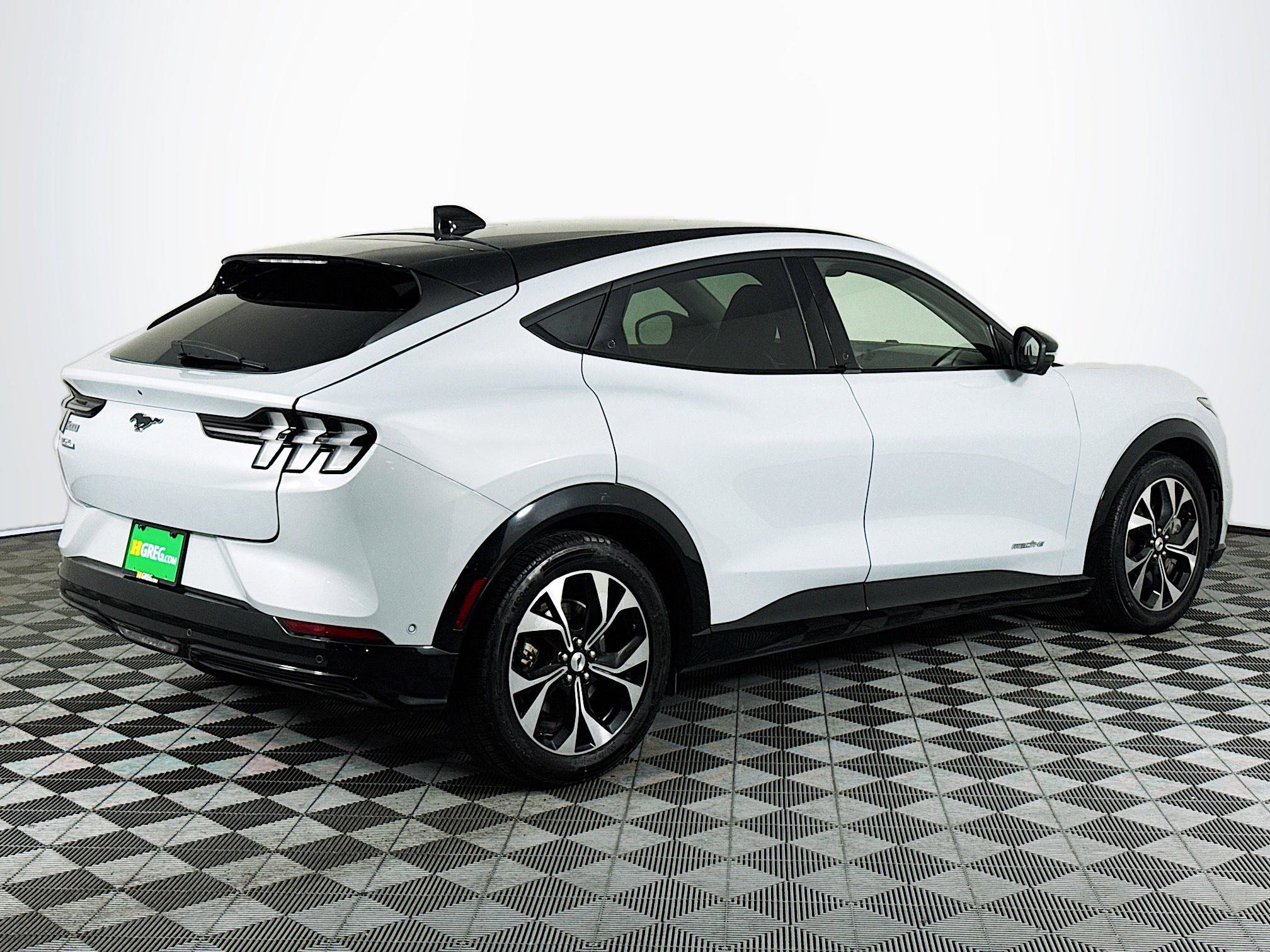 Used 2021 Ford Mustang Mach-E Premium image 10