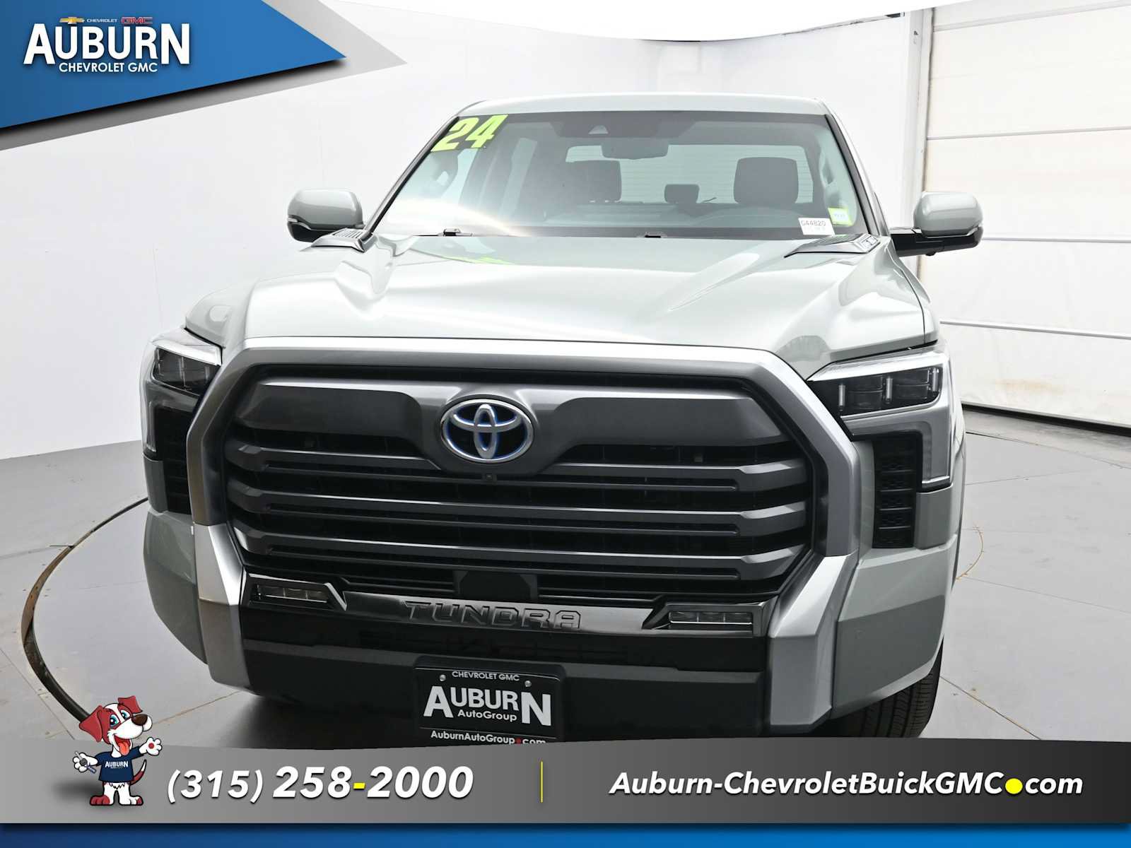 Used 2024 Toyota Tundra Limited AWD/4WD image 3
